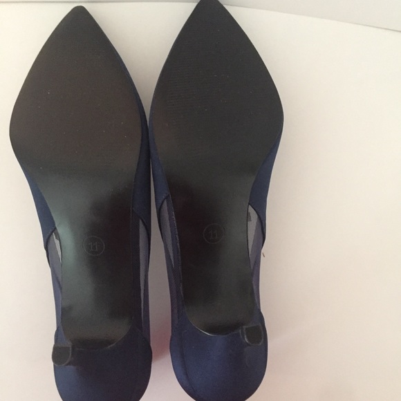 Tevolio Navy Sheer Pointed Toe Heel - Picture 7 of 9